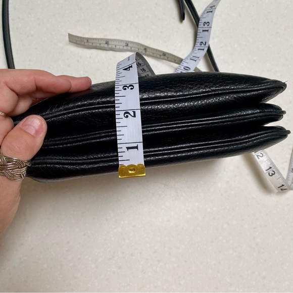 Michael KORS triple layer black leather cross body bag w gold & build in wallet - Picture 15 of 16